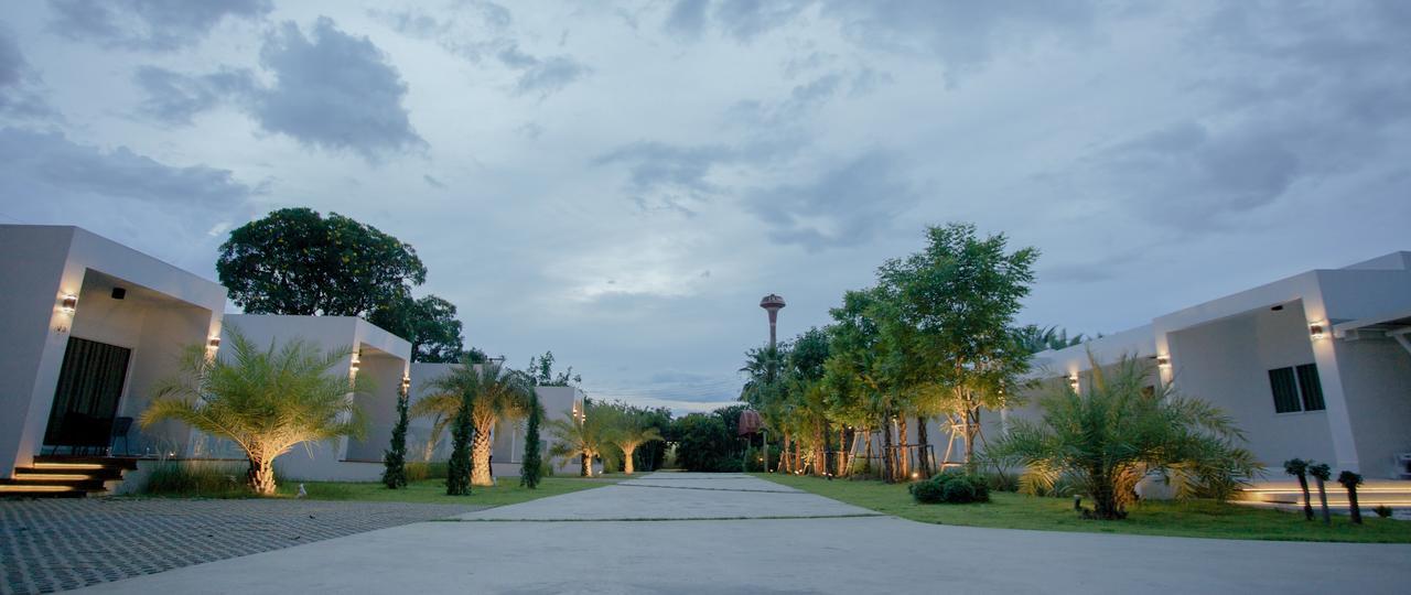 West View Villa Kanchanaburi Exterior foto